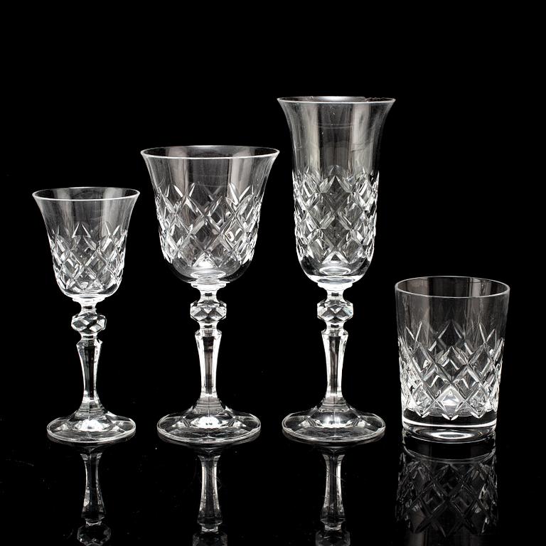 A 20th century glassware set, Böhmen (36 pieces).