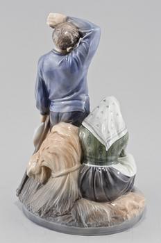 FIGURIN, porslin, Royal Copenhagen, numrerad 1352, 1900-talets andra hälft.