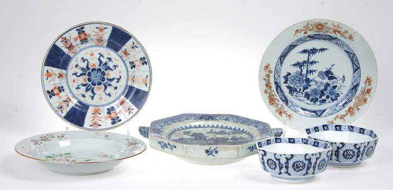 PARTI PORSLIN, 6 delar, Kina samt Japan, 1700/1900-tal.