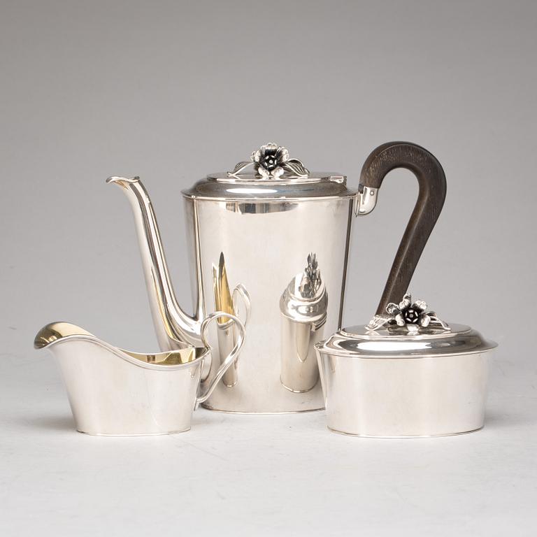 KAFFESERVIS, 3 delar, silver. W.A. Bolin. Stockholm. 1944. Vikt ca 732g.