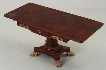KLAFFBORD, empire, 1800-talets första hälft.