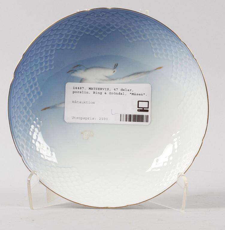 MATSERVIS, 47 delar, porslin. Bing & Gröndal, "Måsen".
