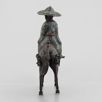 Figurin, cloissoné och brons, Kina, sen Qing/tidigt 1900-tal.