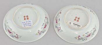 SKÅLFAT, ett par, porslin, Kina, 1800/1900-tal.