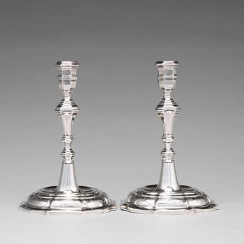 189. A pair of Swedish 18th century silver candlesticks, mark of Lorens Stabeus, Stockholm 1760.