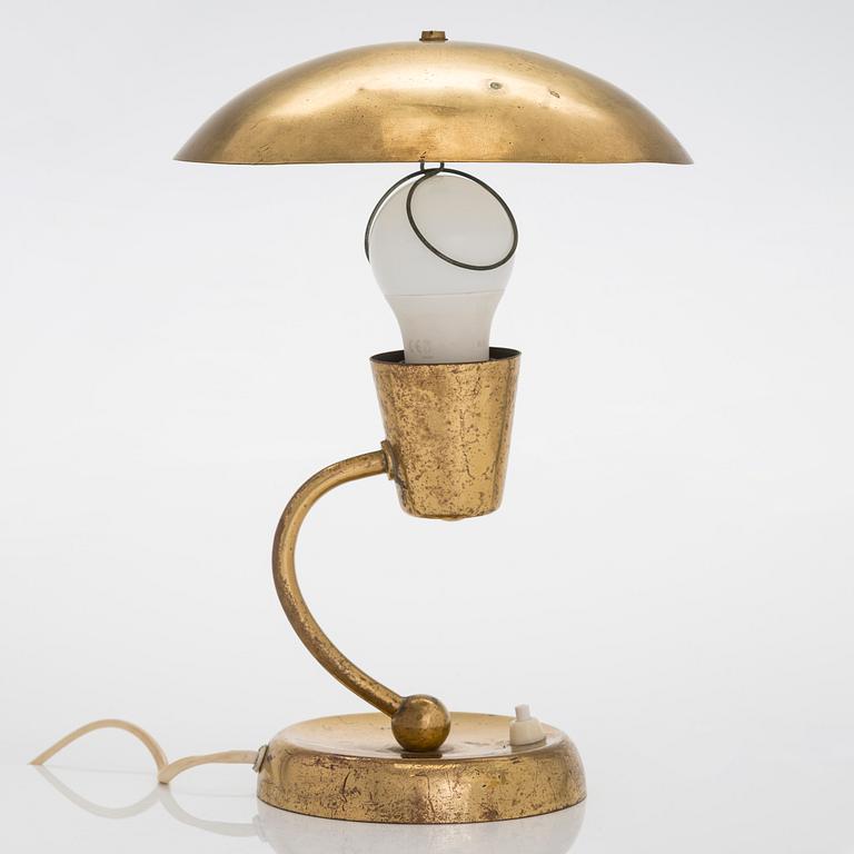 A mid-20th-century 'EV 59' table lamp for Itsu.