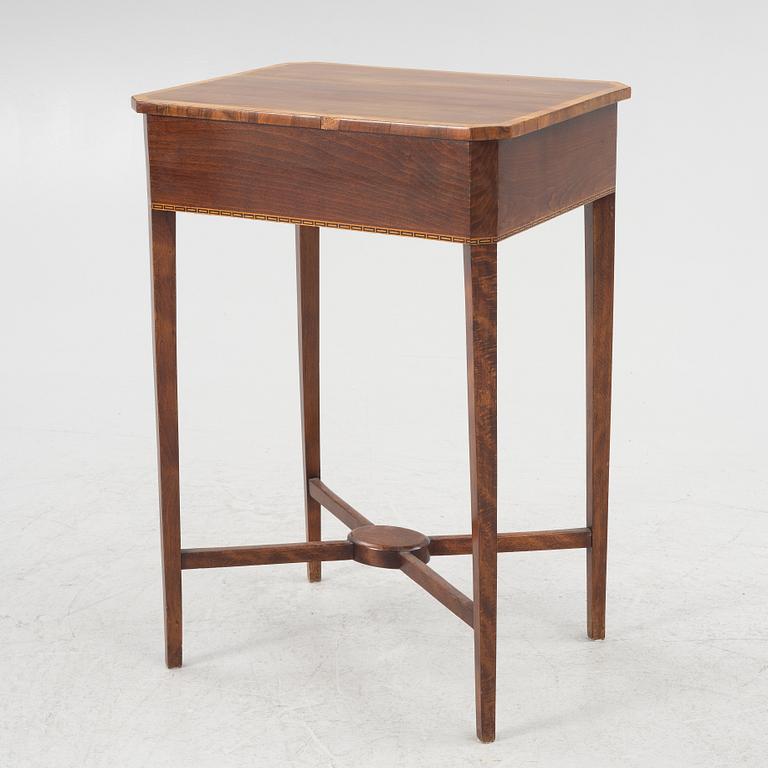Sybord, empire, 1800-talets första hälft.
