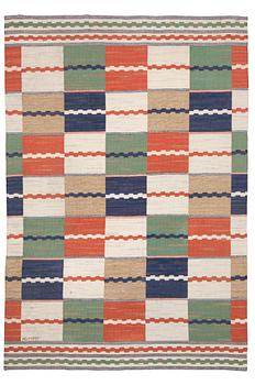 CARPET. "Vita Rutmattan". Flat weave. 301 x 205,5 cm. Signed AB MMF.