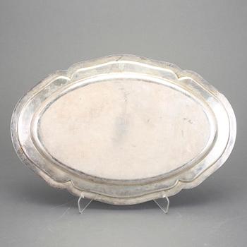 BRICKA, silver, rokokostil, Tyskland, 1900-tal. Ca 1620 gram.