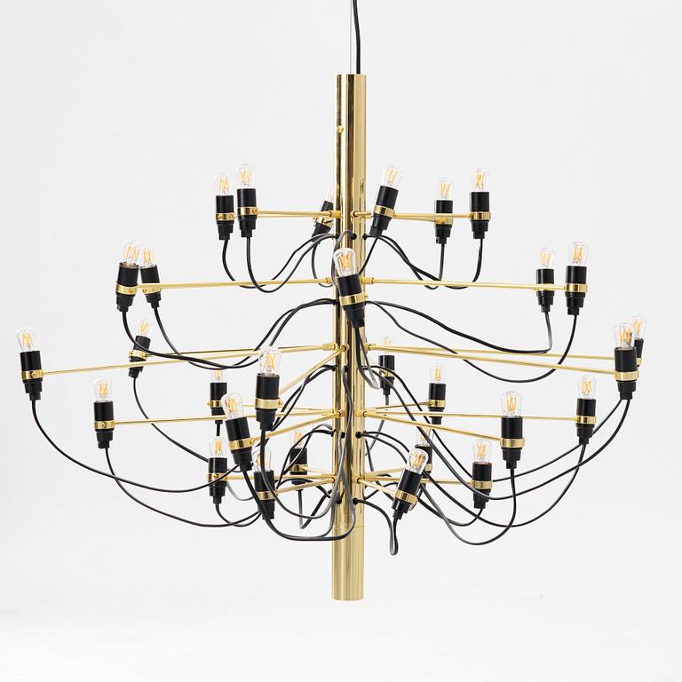 Gino Sarfatti, taklampa, modell 2097/30, Flos, Italien.