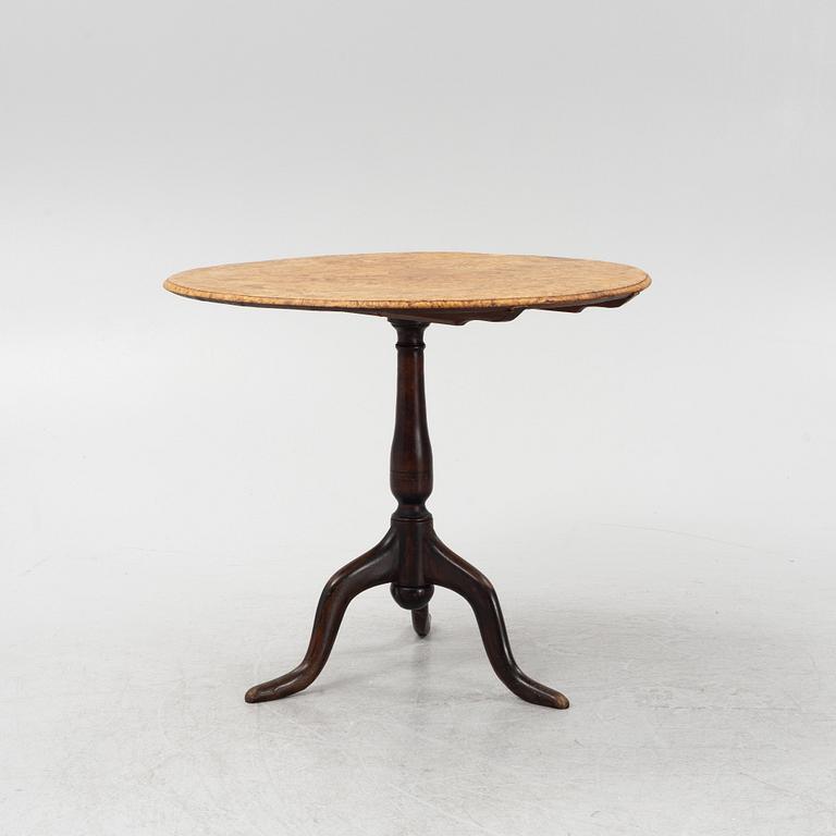 An early  19th Century alder veneered table with loose top.
