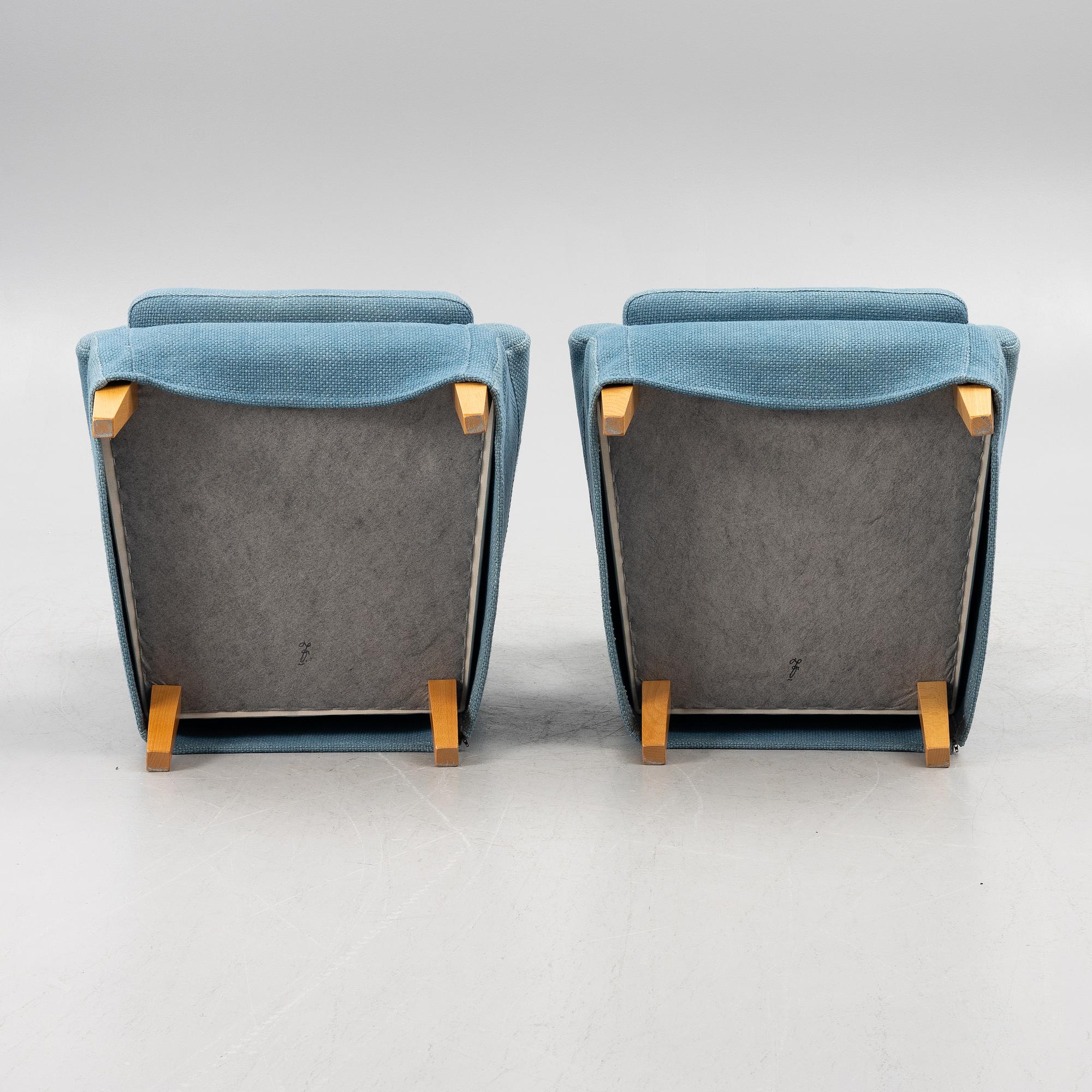 Armchairs, a pair, contemporary manufacture.