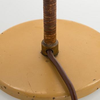 Paavo Tynell, bordslampa, beställningsarbete, Taito Oy 1938.