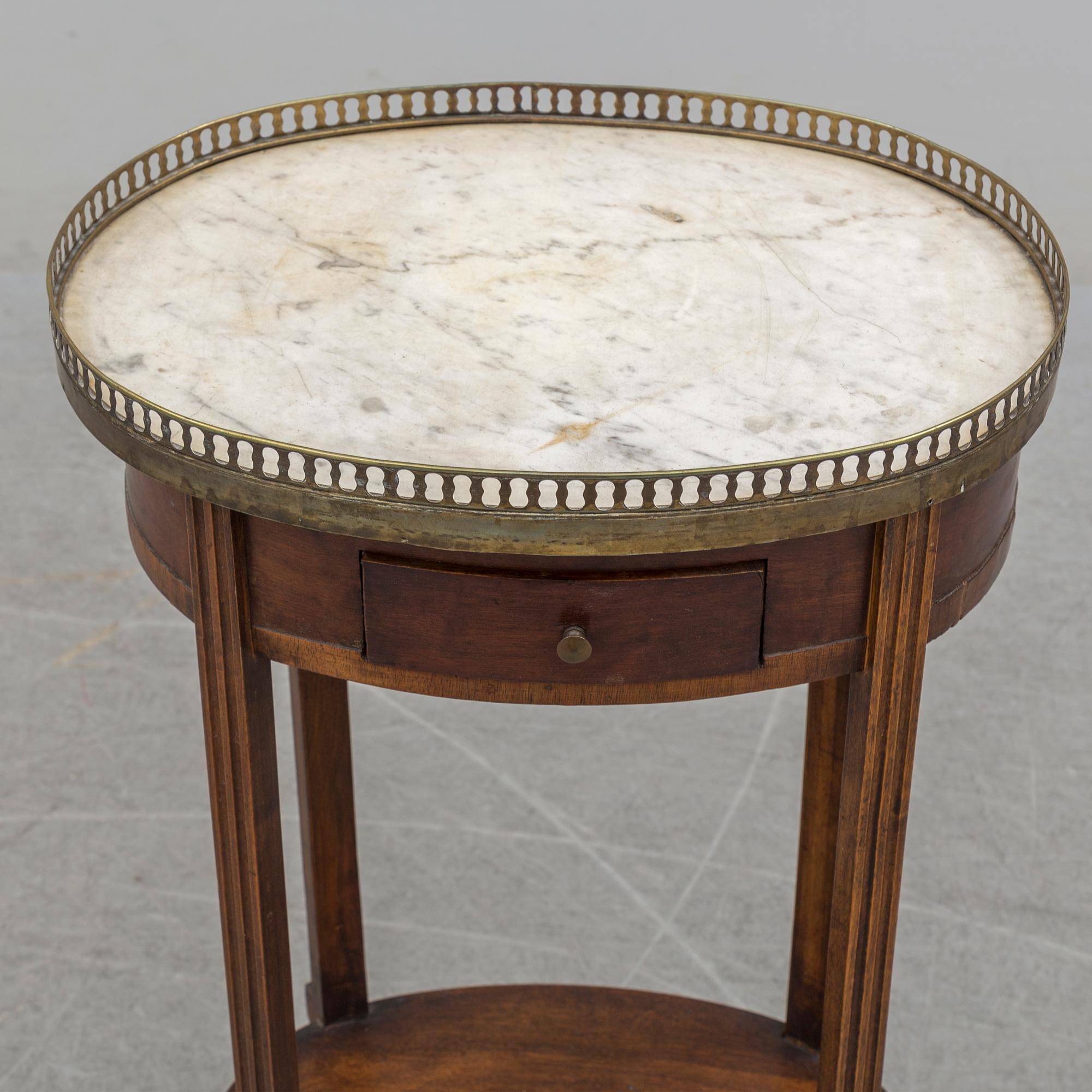 LAMPBORD, sengustaviansk stil, 1800-talets slut.