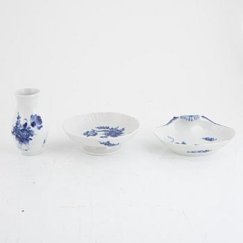 Royal Copenhagen, dinner service, 61 pieces, "Blue Flower", Denmark.