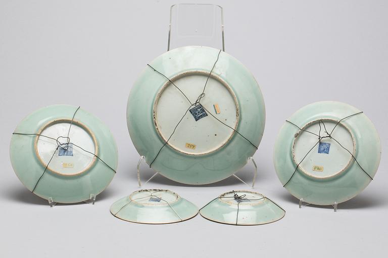 TALLRIKAR, 5 st, porslin, Kina, Kanton. 1800-tal.