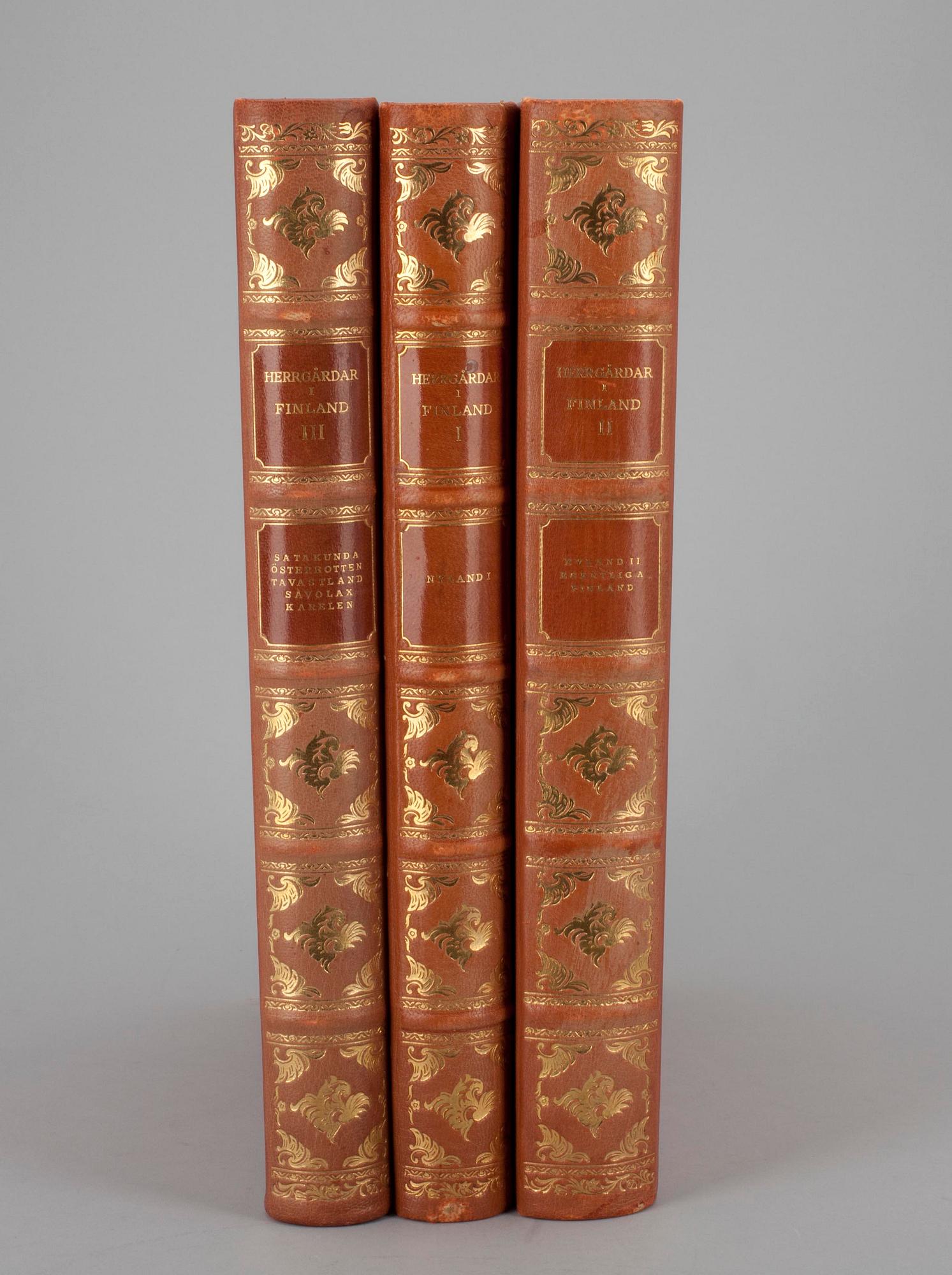 BÖCKER, 3 st, Herrgårdar i Finland, Söderstöms & Co Förlagsaktiebolag, Helsingfors 1928.