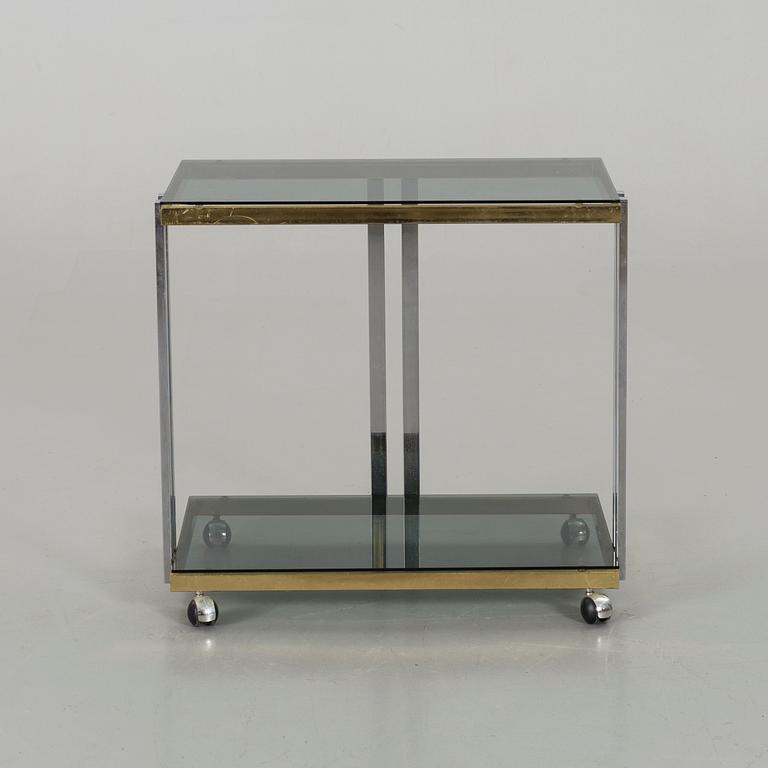 A SERVING TROLLEY, second half of 20th century.