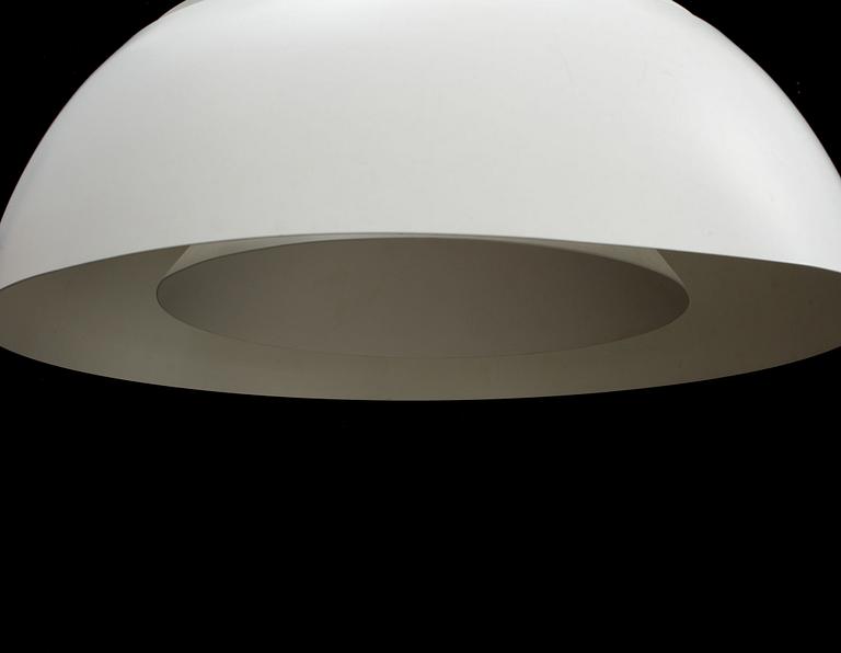 TAKLAMPA, "AJ Pendeln", Arne Jacobsen, Louis Poulsen, Danmark, 1900-talets andra hälft.