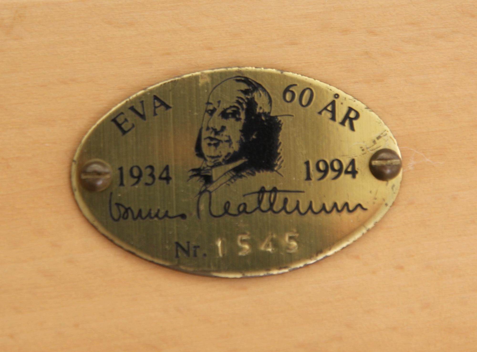 VILSTOL, "Eva", Bruno Mathsson, numrerad jubileumsutgåva 1994, brickmärkt.