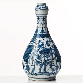 A blue and white bottle flask, Ming dynasty, Wanli (1572-1622).