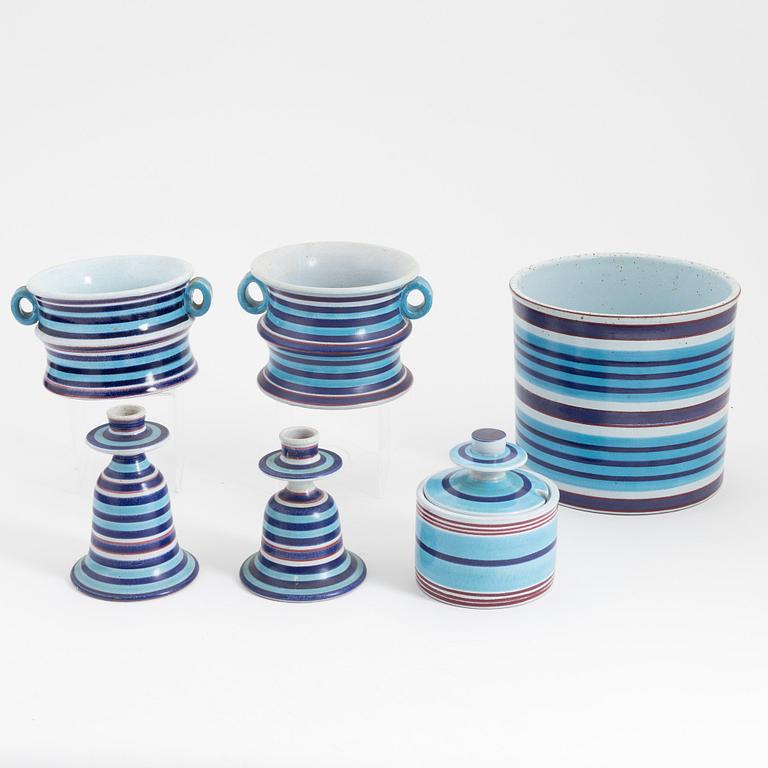 Stig Lindberg, vaser, 3 st, ljusstakar, 2 st och burk med lock, fajans, Gustavsbergs studio.