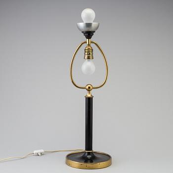 JOSEF FRANK, bordslampa, modell 2466, Svenskt Tenn.