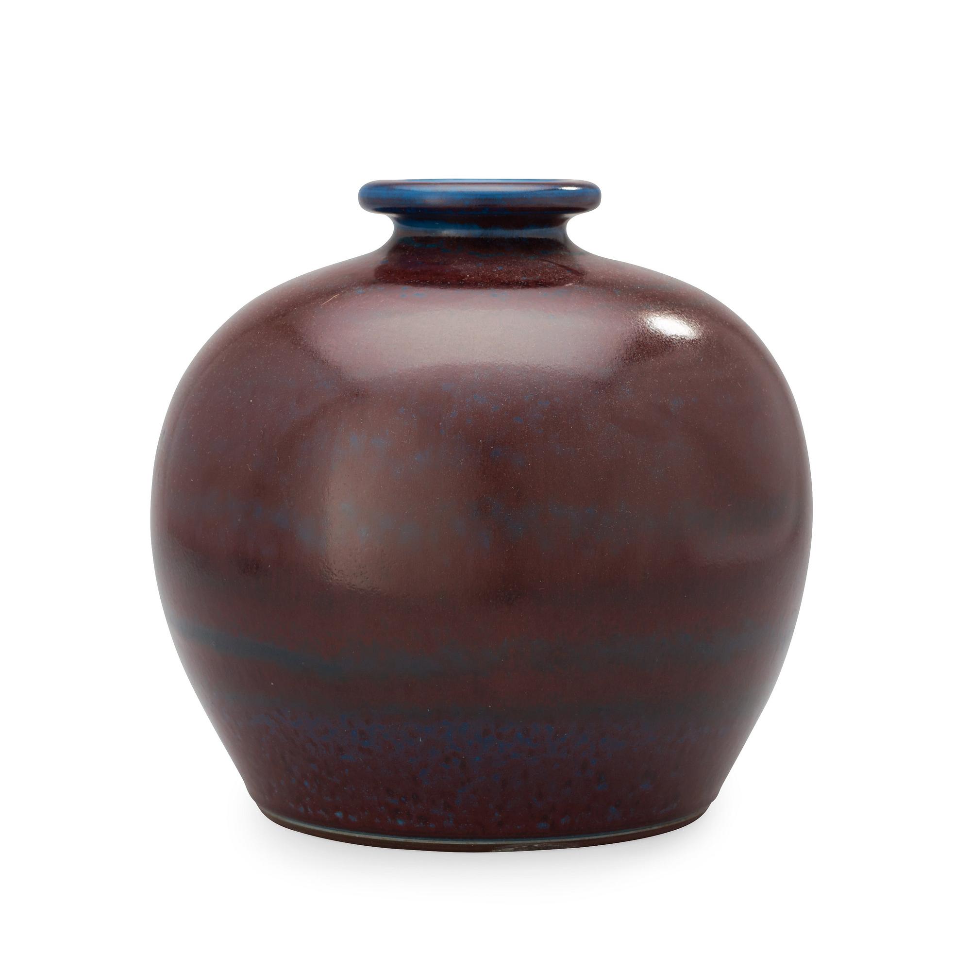 A Berndt Friberg stoneware urn, Gustavsberg Studio 1964.