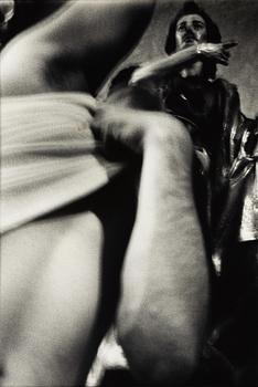 Hope Sandrow, Untitled XIII (Metropolitan Museum NYC, Michael Kohn), 1984.