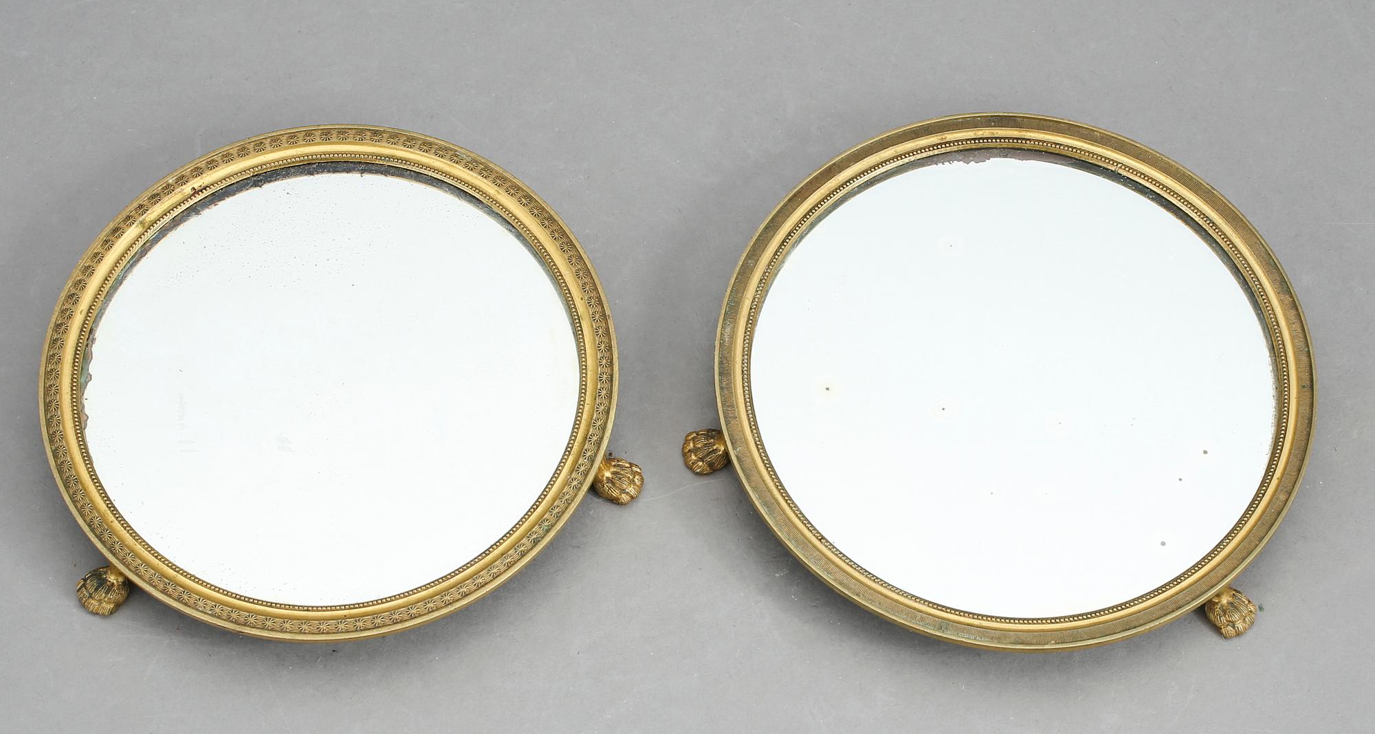 BORDSPLATEAUER, 2 stycken, 1800-tal.
