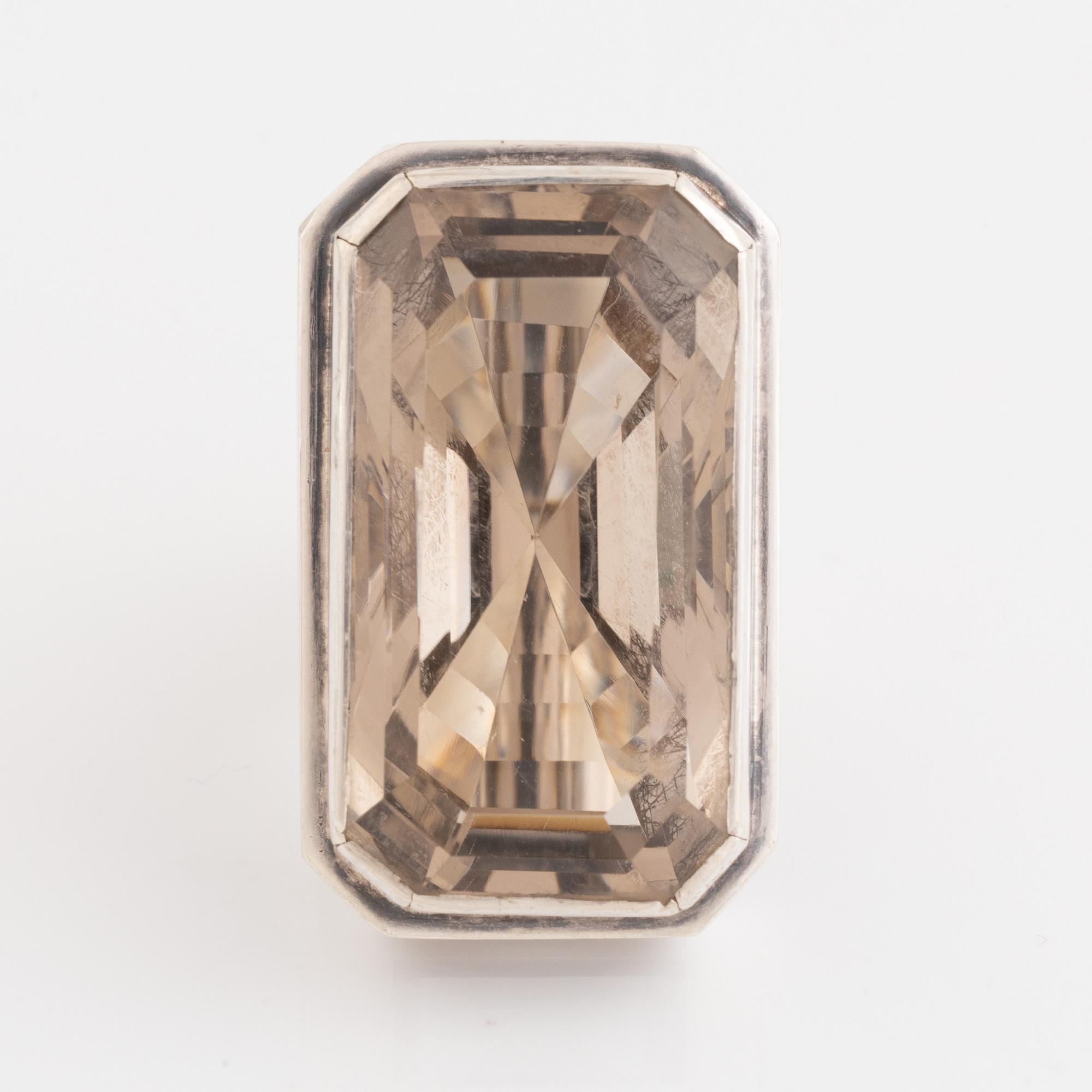 Anders Högberg, ring silver with smoky quartz.