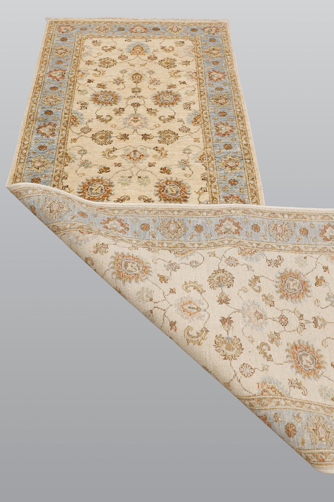 Gallerimatta, Ziegler design, ca 251 x 81 cm.