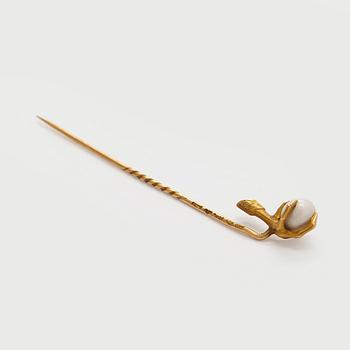 Tie pin, pearl, 18K gold, Finska Guldsmeds Ab, Helsinki 1912.