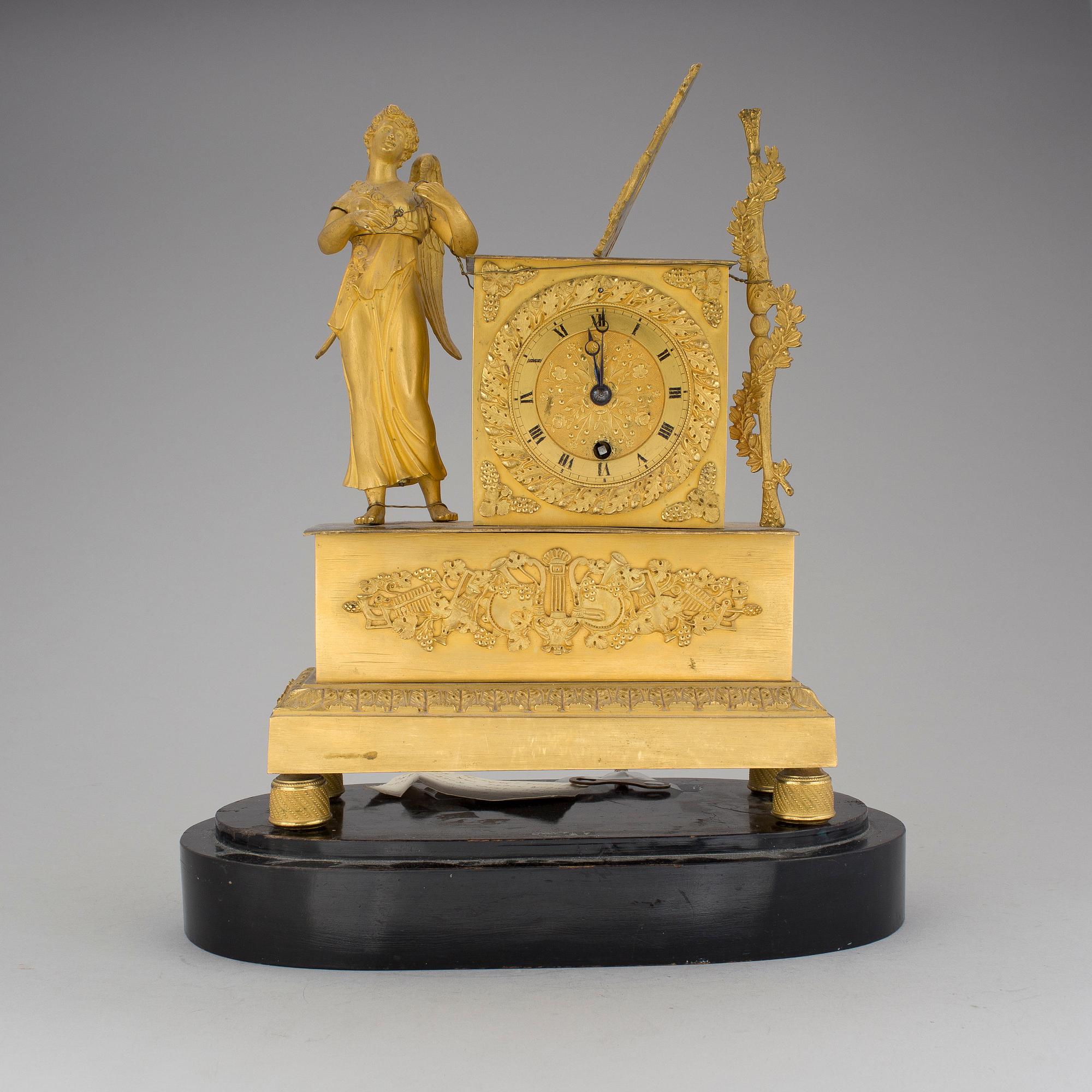 BORDSPENDYL, empire, Frankrike, 1800-talets första hälft.