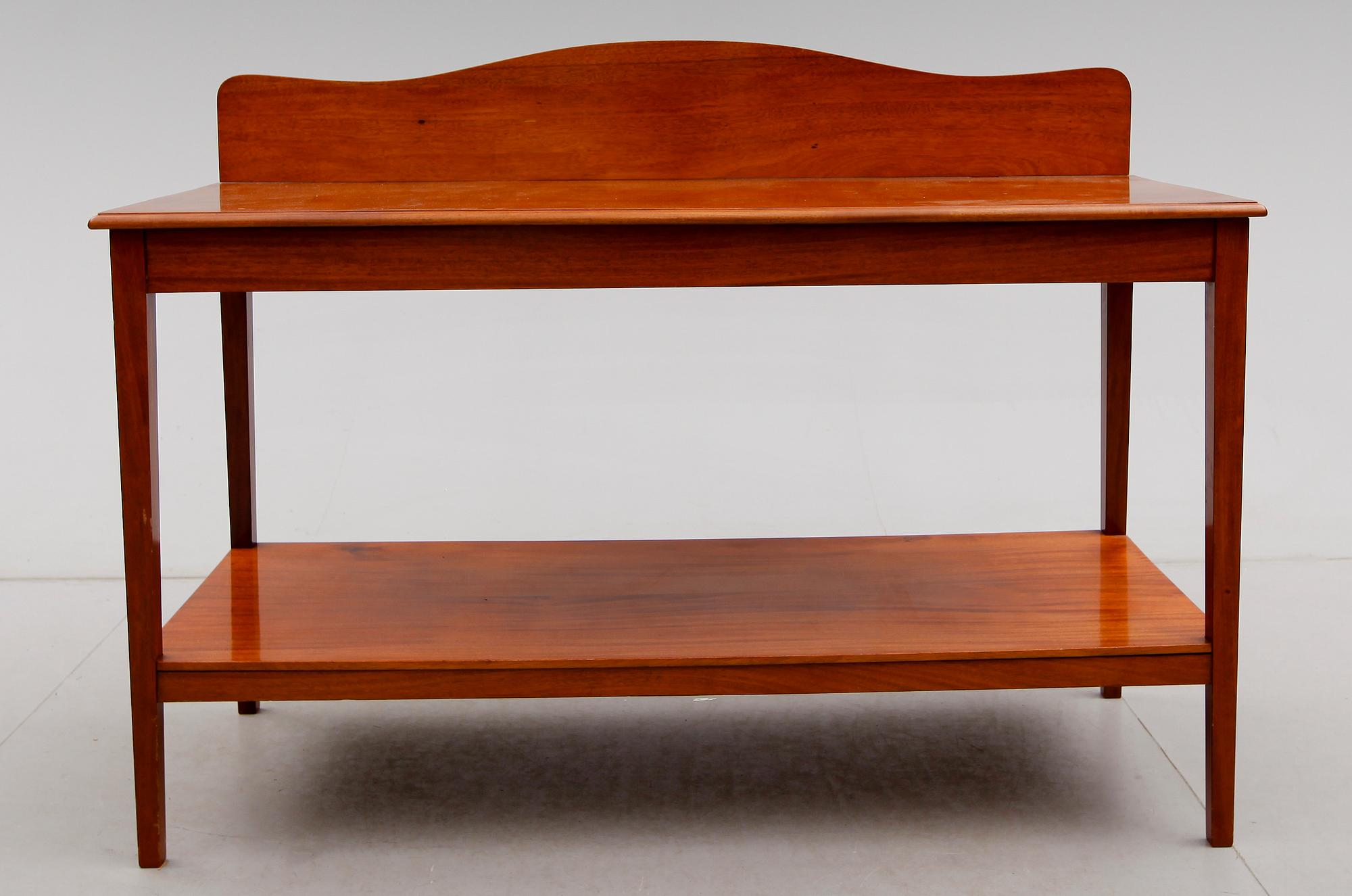 SIDEBOARD, 1900-talets första hälft.