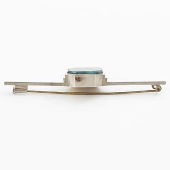 Wiwen Nilsson, a brooch, silver with banded agate, Lund 1941.