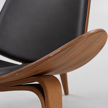 Hans J. Wegner, a 'CH 07' lounge chair, Carl Hansen & Son, Denmark.