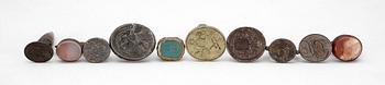 SIGILL, 10 st, mässing, järn, vitmetall samt sten, 17/1800-tal.