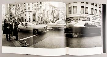 Walter Hirsch, a book and a signed and numbered photography 17/33.