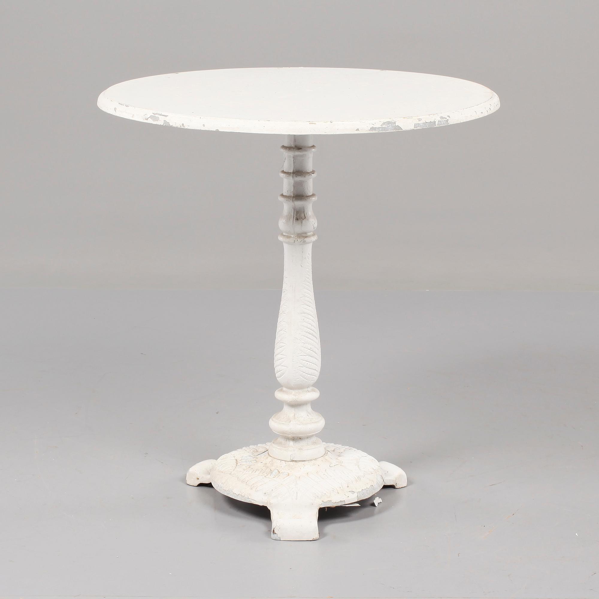 TRÄDGÅRDSGRUPP, 3 delar, 1900-talets andra hälft.