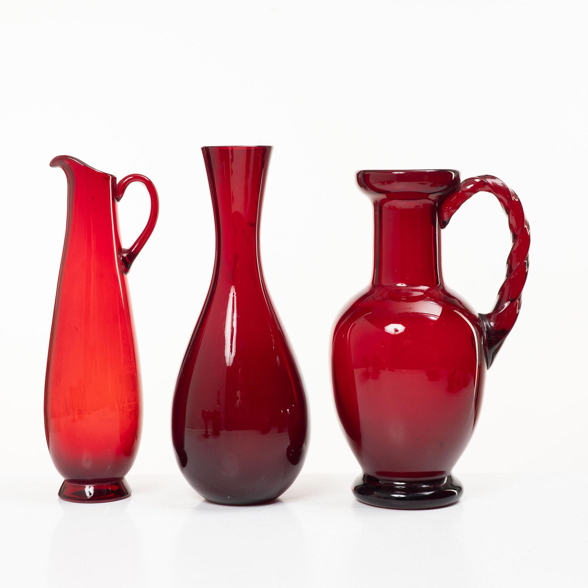 Reijmyre Glasbruk, glass, 22 pieces, mostly Reijmyre, including Monica Bratt.