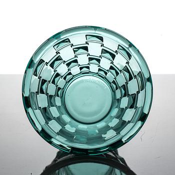 VAS, gröntonat glas. Simon Gate, Orrefors. Cirka 1930.
