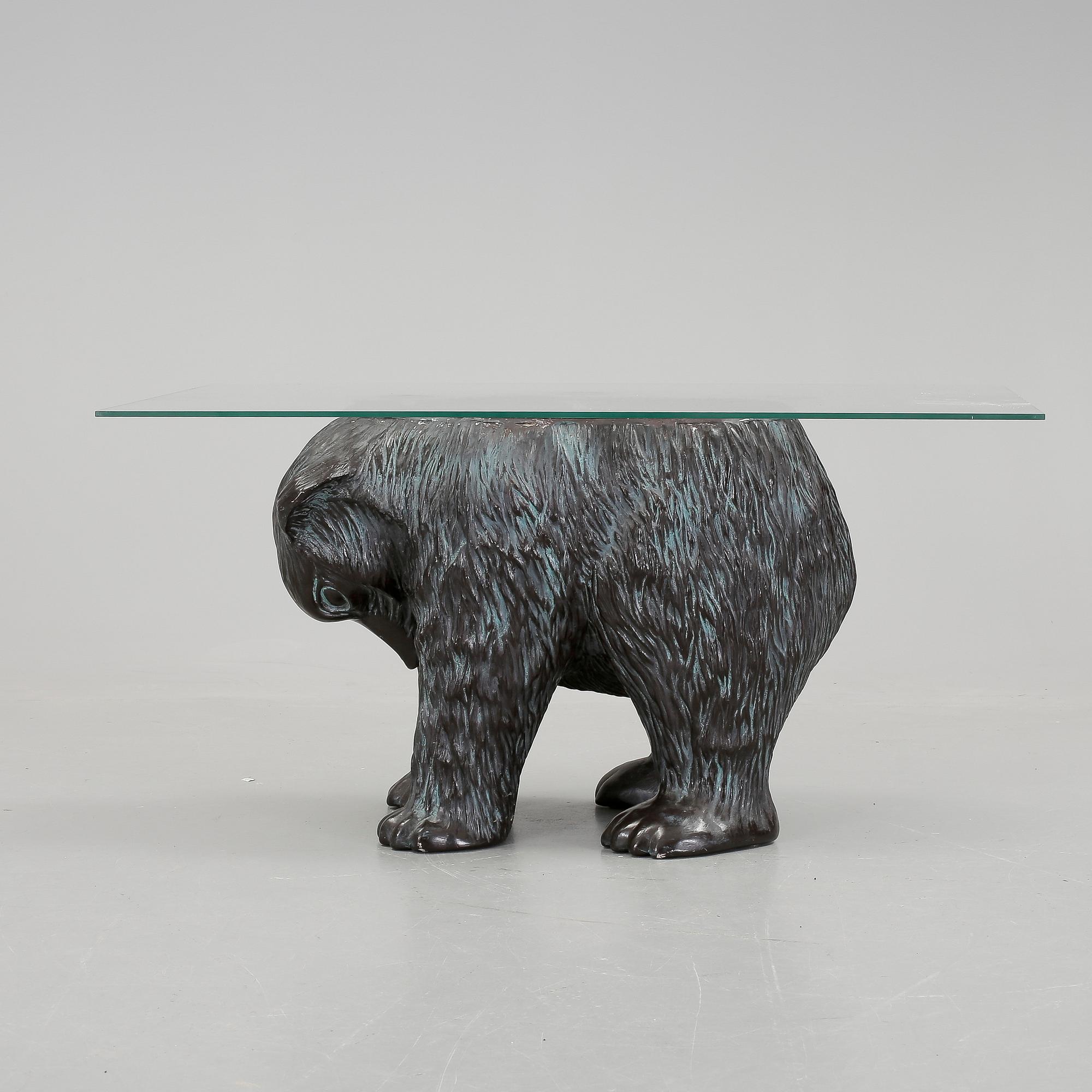 SOFFBORD, gjutmassa och glas, 1900/2000.