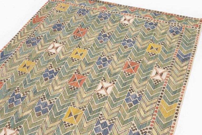 Märta Måås-Fjetterström, a drape, "Rågen", flat weave, c 208 x 138 cm, signed AB MMF.