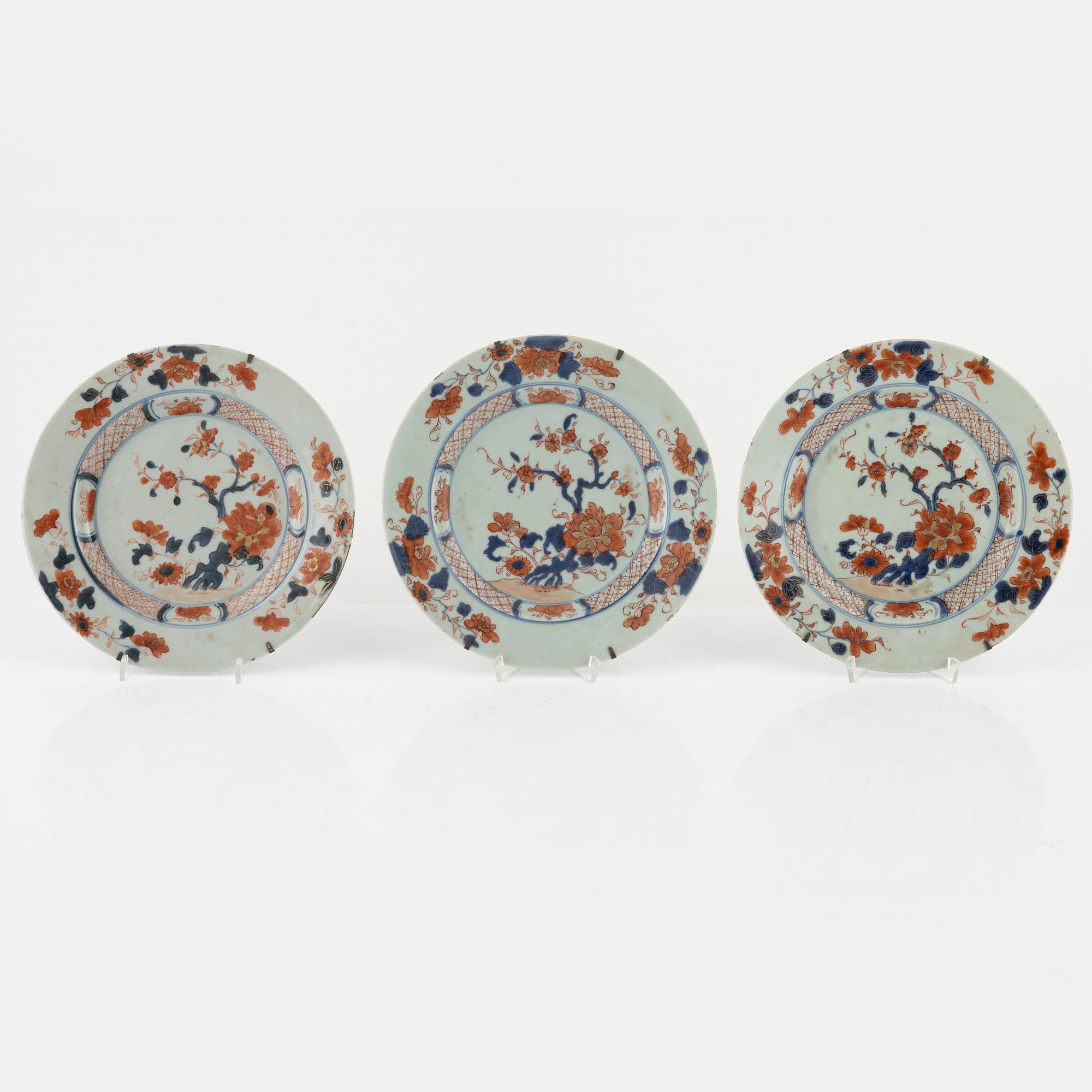 Tallrikar, sex stycken, kompaniporslin. Kina, 1700-tal.