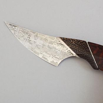 A contemporary knife by Andrzej Rybak.