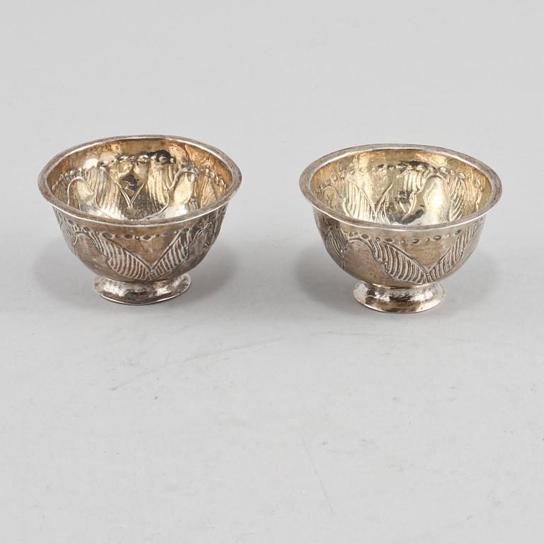 SUPKOPPAR, ett par, silver, Petter Gillberg, Varberg, 1791. Vikt 25 g.