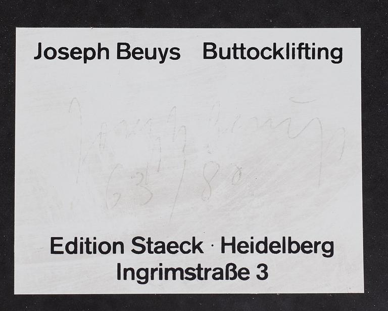 Joseph Beuys, "Buttocklifting".