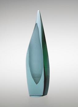 Aimo Okkolin, A GLASS SCULPTURE.