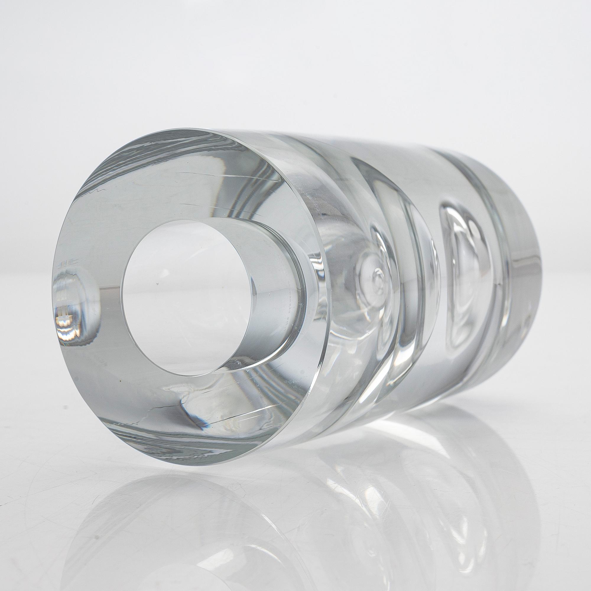 Timo Sarpaneva, an art glass signed Timo Sarpaneva Iittala 1984.